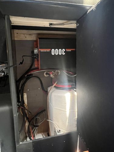 Customer photo review of 3000W 12v Pure Sine Wave Power Inverter 12V to 240V AC