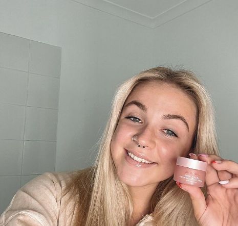 Customer photo review of Pink Pearl Illuminating Eye Cream