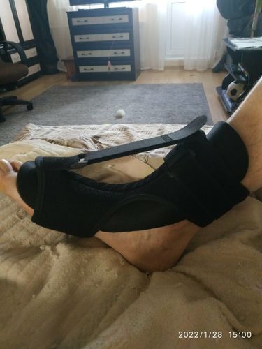 Customer photo review of Attelle plantaire réglable pour la fasciite nocturne