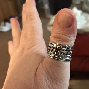 Customer photo review of Unique Women's Spinner Ring Sterling Silver