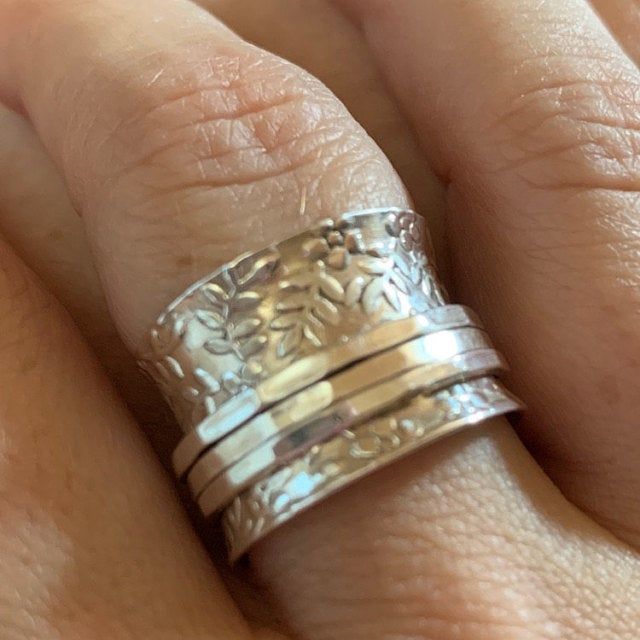 Customer photo review of Sterling Silver Flowers Meditation Ring