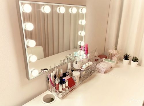 Customer photo review of Hollywood Mirror Medium "CELEBRITY"