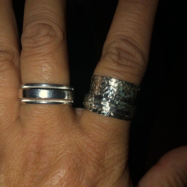 Customer photo review of Sterling Silver Flowers Meditation Ring
