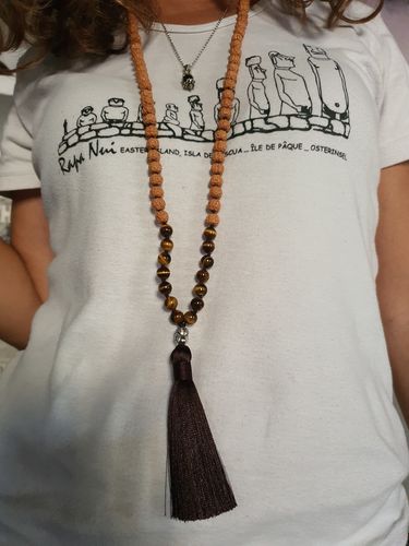 Customer photo review of Pulsera Mala - 108 cuentas - Rodocrosita y Amazonita