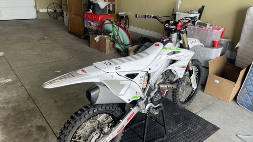 Customer photo review of Custom Gripper Seat Cover