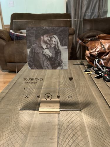Customer photo review of Custom Song Plaque - The Best Anniversary Gift for Couples