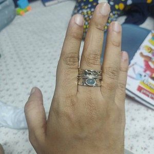 Customer photo review of Aquamarine Leaf Spinner ring Sterling Silver