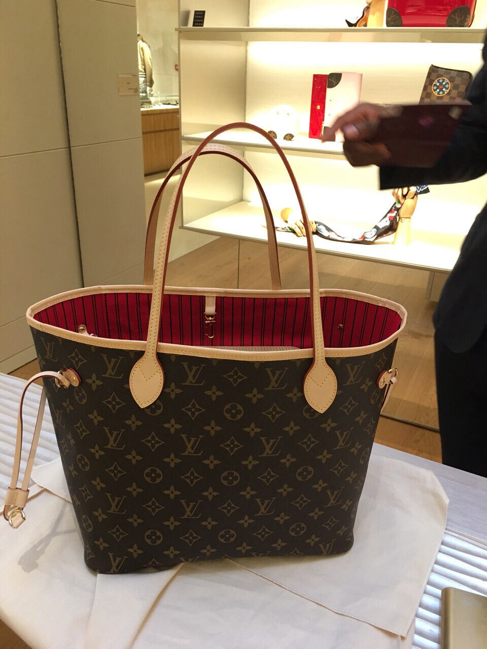 Customer photo review of 【ルイヴィトン】SS21新作バッグ♪ネヴァーフル MM☆選べる4色