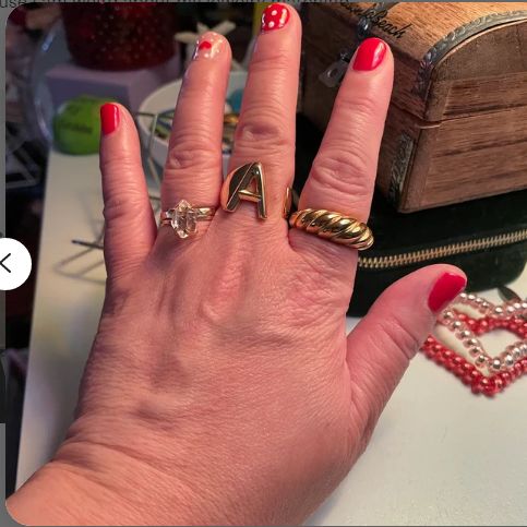 Customer photo review of Gold Chunky Twisted Ring