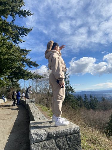 Customer photo review of neutral latte daydreamer sweatpants