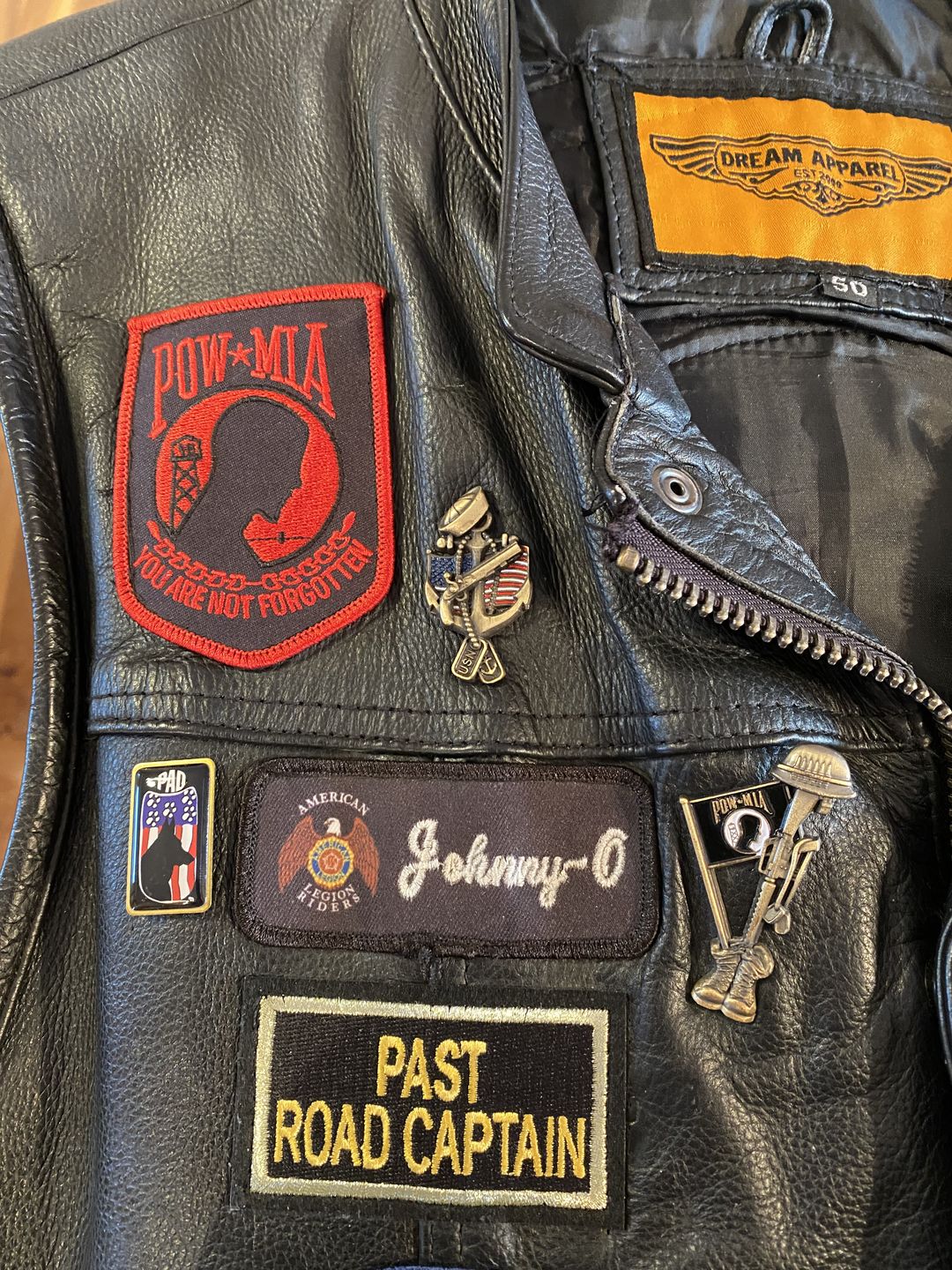 Customer photo review of US Navy Veteran Pin