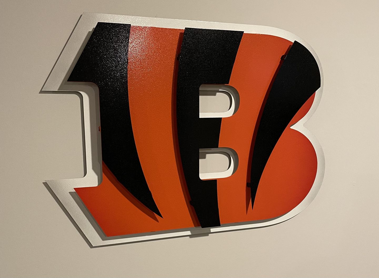 Customer photo review of Cincinnati Bengals "Striped B" 3D Vintage Metal Wall Art