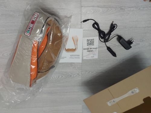 Customer photo review of HexoRelief™ Kneading Neck Massager