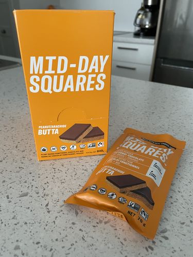 Customer photo review of Mid Day Squares - Tablettes de chocolat 70g