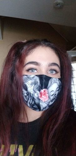 Customer photo review of Ocean Colored Contact Lenses