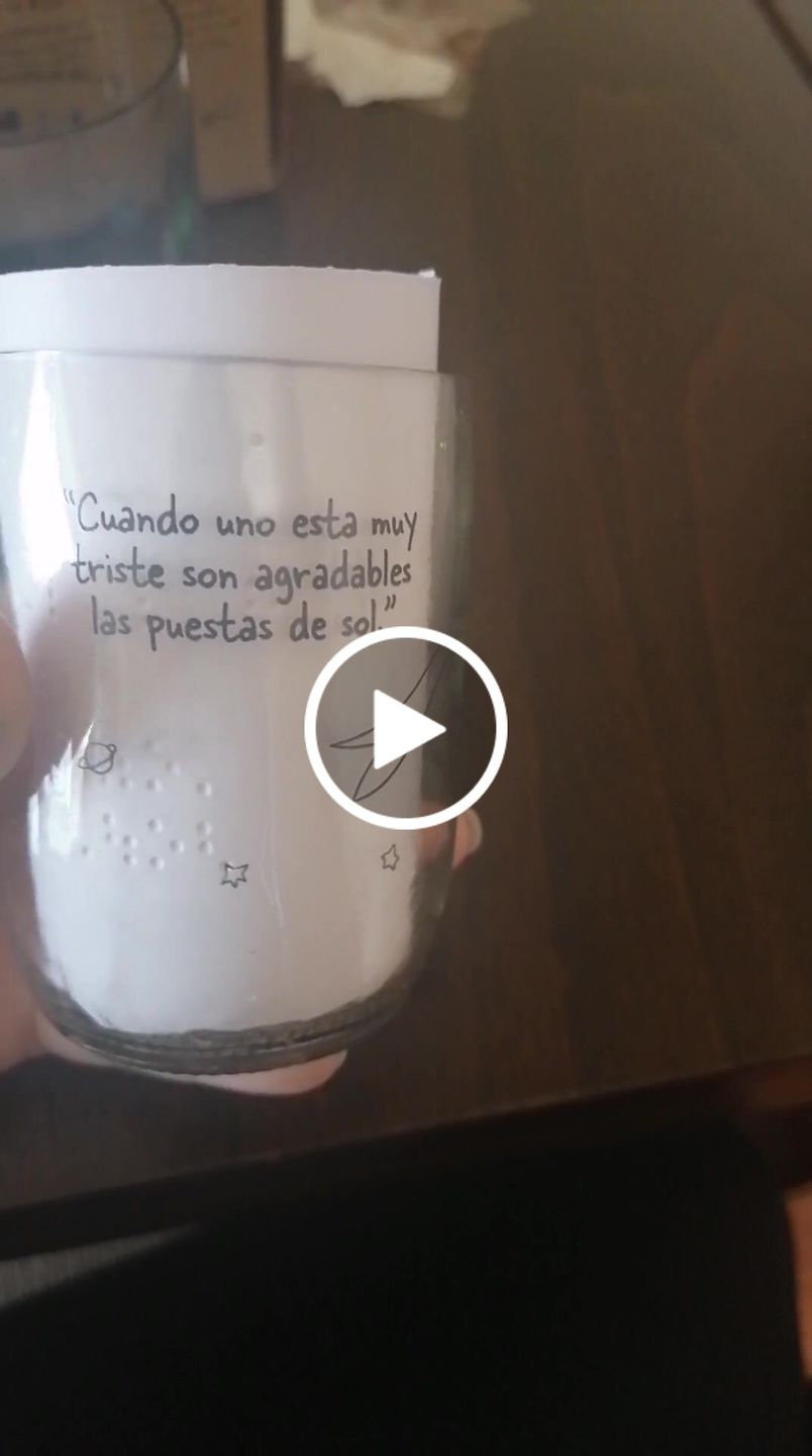 Customer video review of El Principito Mini Juego de Vasitos 200 ml