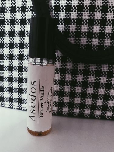 Customer photo review of TOBACCO VANILLA PERFUME OIL