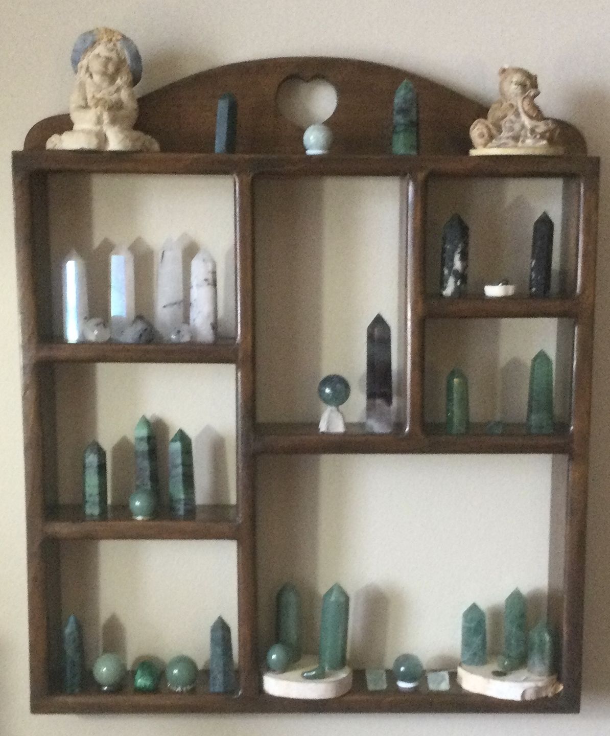 Customer photo review of 45 Crystal Super Pack - 16 Points, 9 Spheres & 20 Quartz Shards
