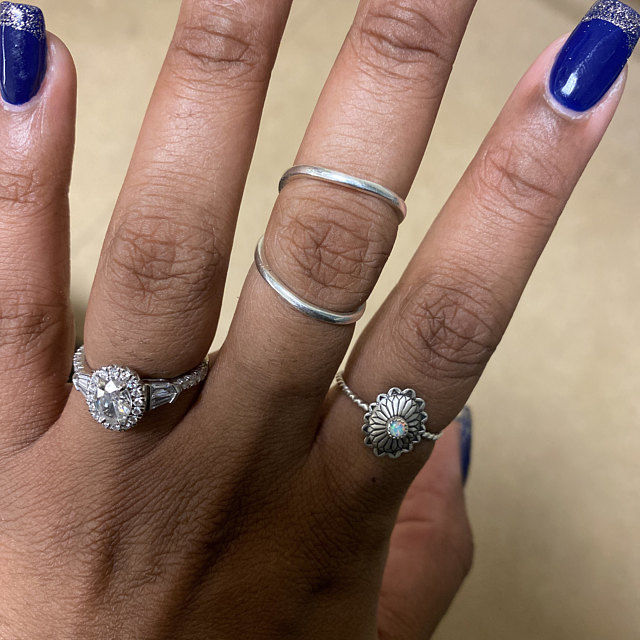 Customer photo review of Women's Splint Ring Sterling Silver