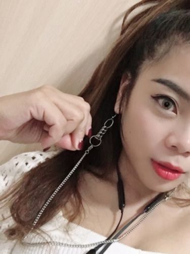Customer photo review of Ocean Colored Contact Lenses