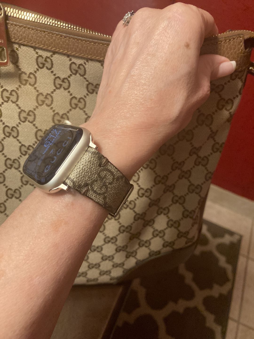 Customer photo review of Apple Watch Band Classic GG Monogram