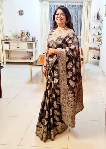 Customer photo review of Greyish BLUE LUCKNOWI CHIKANKARI COTTON PRINCESS SAREE