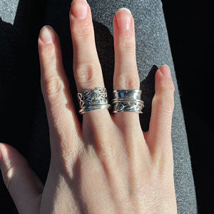 Customer photo review of Unique Women's Spinner Ring Sterling Silver