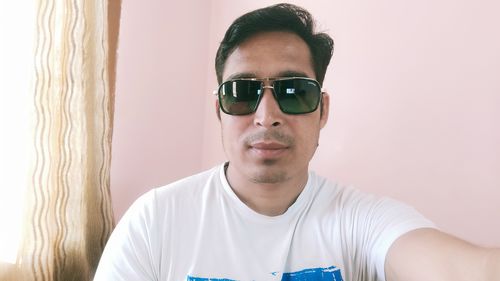 Customer photo review of Bavincis Stanly D11 Gold And Green Gradient Edition Sunglasses