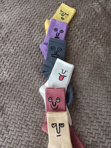 Customer photo review of 10 Pack Mood Socks by Smoods™