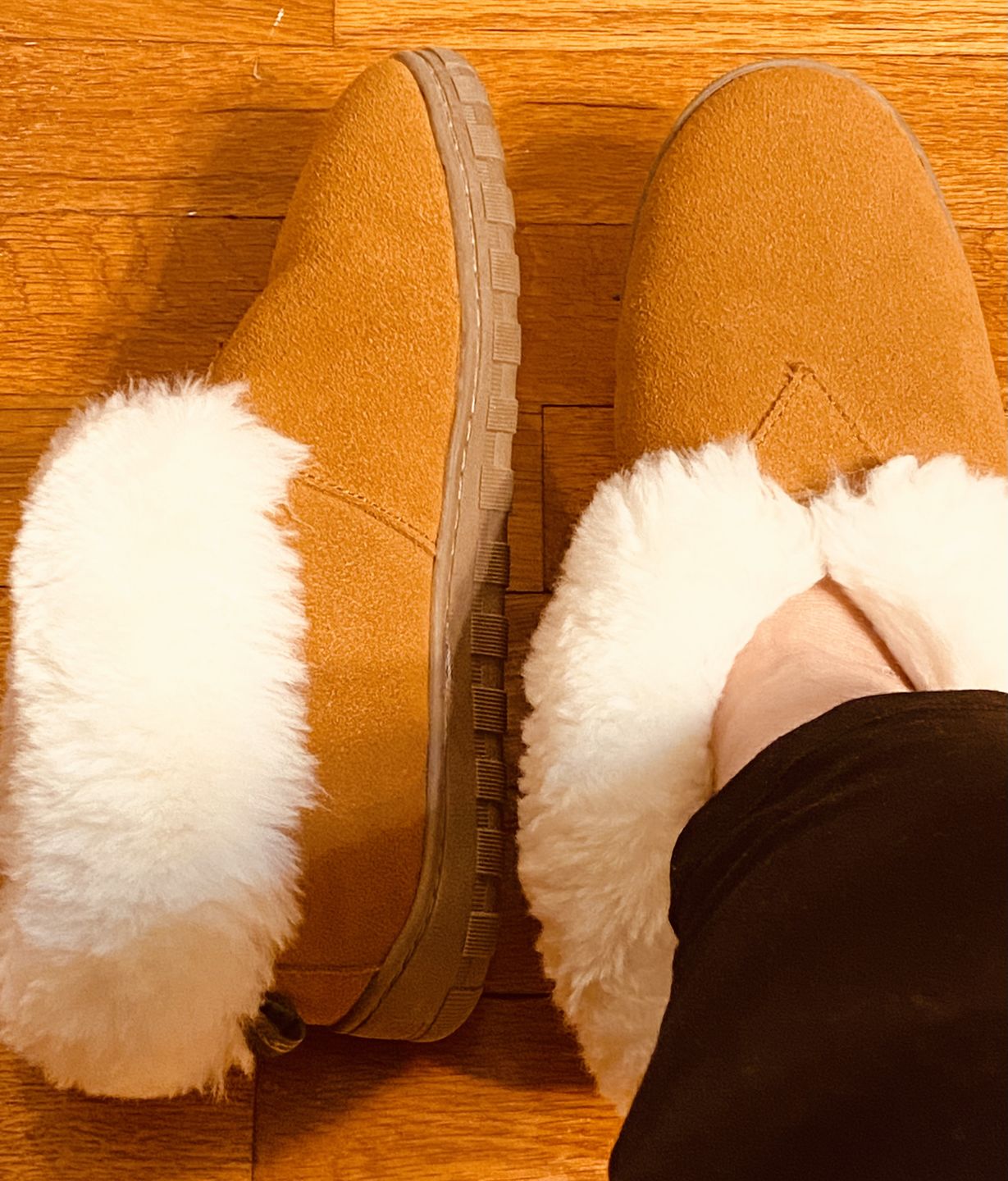 Customer photo review of LADIES SHEEPSKIN BOOTIE