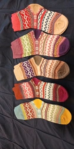 Customer photo review of Women Thick Winter Wool Socks(5 Pairs)