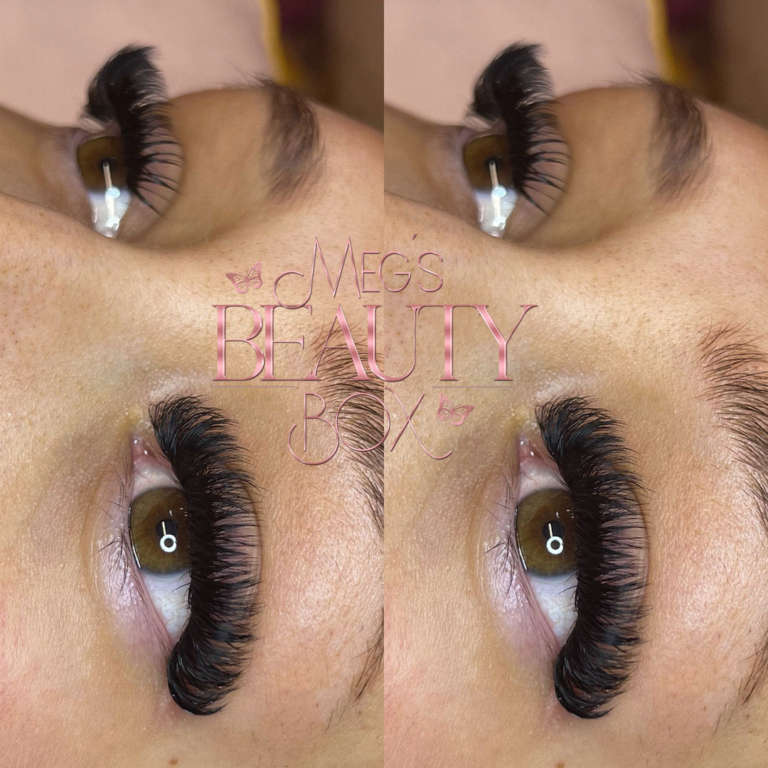 Customer photo review of 0.05 Easy Smart Fan Russian Volume Cashmere Lashes (16 lines)