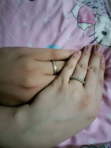 Customer photo review of Minimalist Tres Modified Wedding Rings