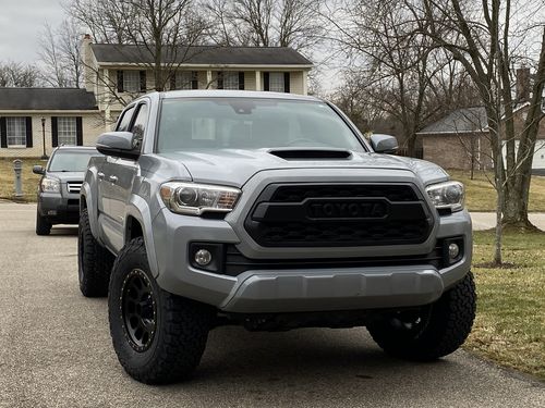 Customer photo review of TRD PRO Style Front Grille w/Letters For 2016-2021 Toyota Tacoma-Matte Black