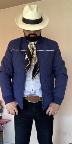 Customer photo review of Chamarra Vaquera en Color Azul con Detalles