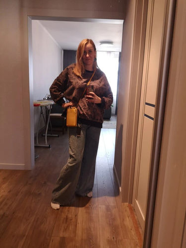 Customer photo review of Crystal Leather Shoulder Bag