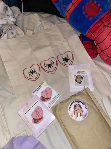 Customer photo review of Spidey Love Tote Bag