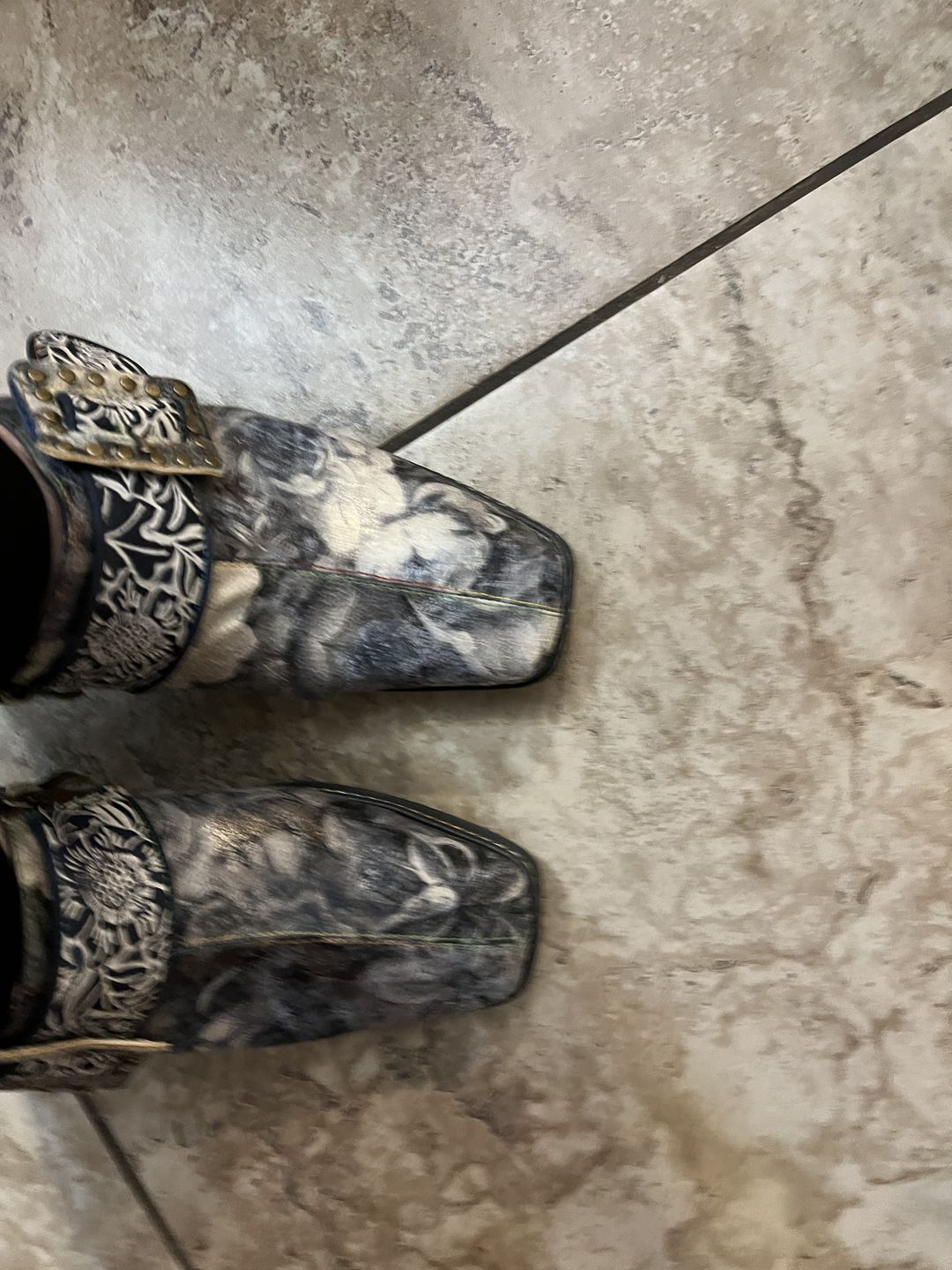 Customer photo review of Hand-painted Genuine Leather Pumps