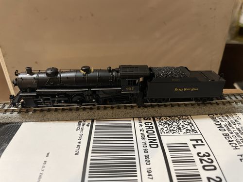 Customer photo review of BLI 6231 Heavy Pacific 4-6-2, SP #2490, Daylight Scheme, Paragon3 Sound/DC/DCC, N (NP)