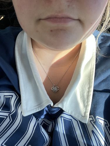 Customer photo review of To My Daughter - I Want You To Believe - Love Knot Necklace