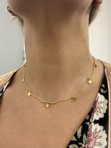 Customer photo review of CLOVER CHARM NECKLACE - GOLD