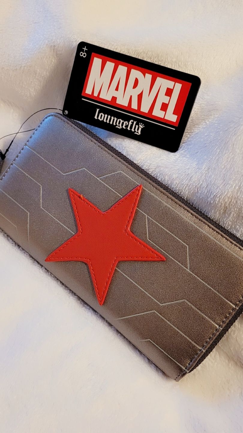 Customer photo review of Marvel Winter Soldier Cosplay Zip-Around Wallet