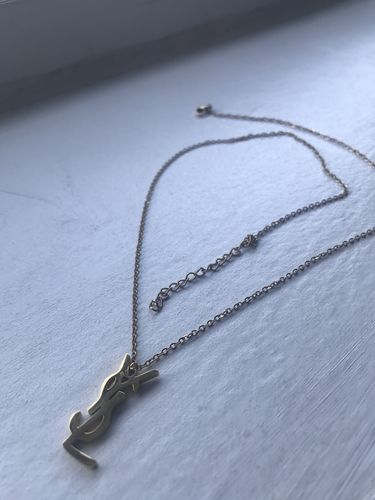 Customer photo review of Collier Laurent or