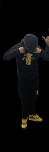 Customer photo review of GRADUATION LIGHTNING SWEATSUIT 1.0
