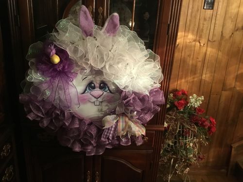 Customer photo review of Wreath Sign, Easter Bunny Face Metal Sign 11.75" IW-014 - DecoExchange Exclusive, DecoExchange, Sign For Wreaths