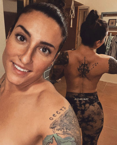 Customer photo review of Coffee Marble Scrunch Butt Leggings