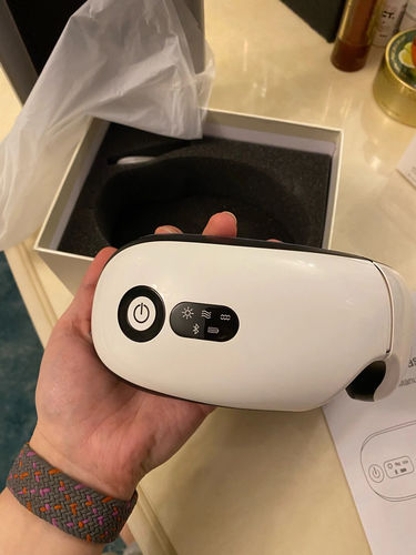 Customer photo review of Eyeology™ Intelligent Ögonmassage