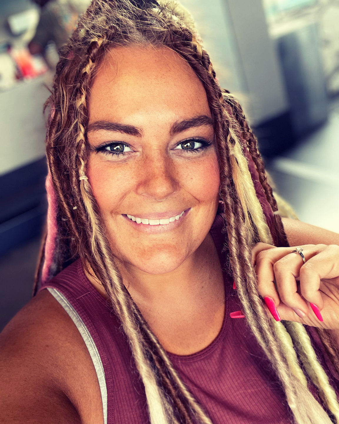 Customer photo review of Dusty Pink  - (1 pack of 5 Dreads)