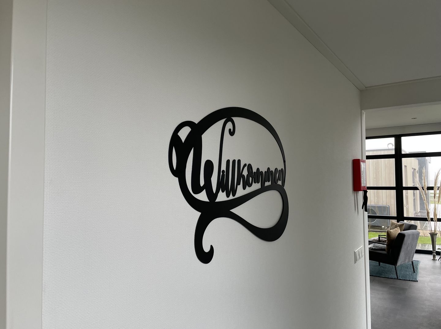 Customer photo review of Willkommens - Schriftzug - tolles Dekoobjekt aus hochwertigem Stahl für drinnen und draußen