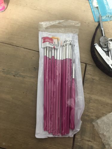 Customer photo review of Juego Pinceles Mano Alzada 15 pzas Fantasy Nails